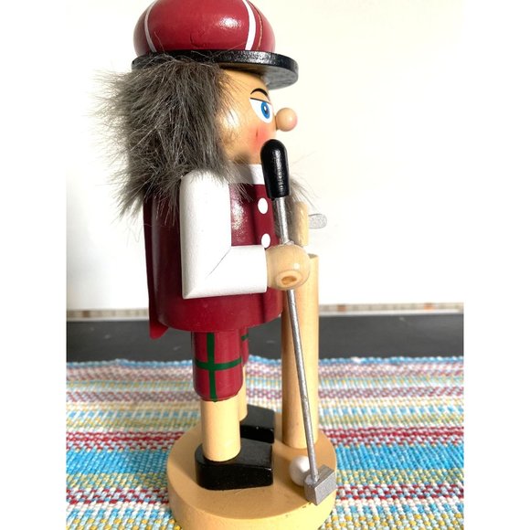 Nutcracker Christmas Decor Plaid Golfer 10 Inches wooden Place ans Time - Picture 3 of 7